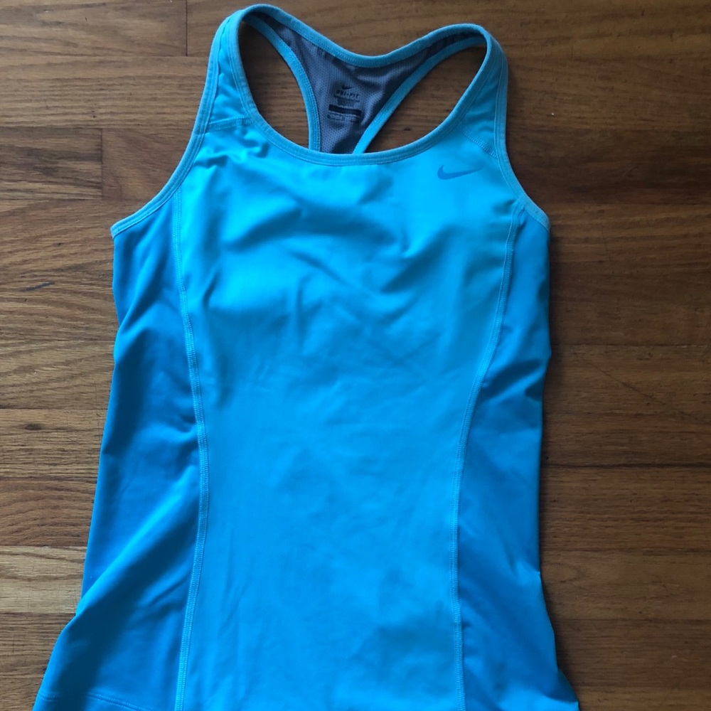 Nike dri-FIT tank M